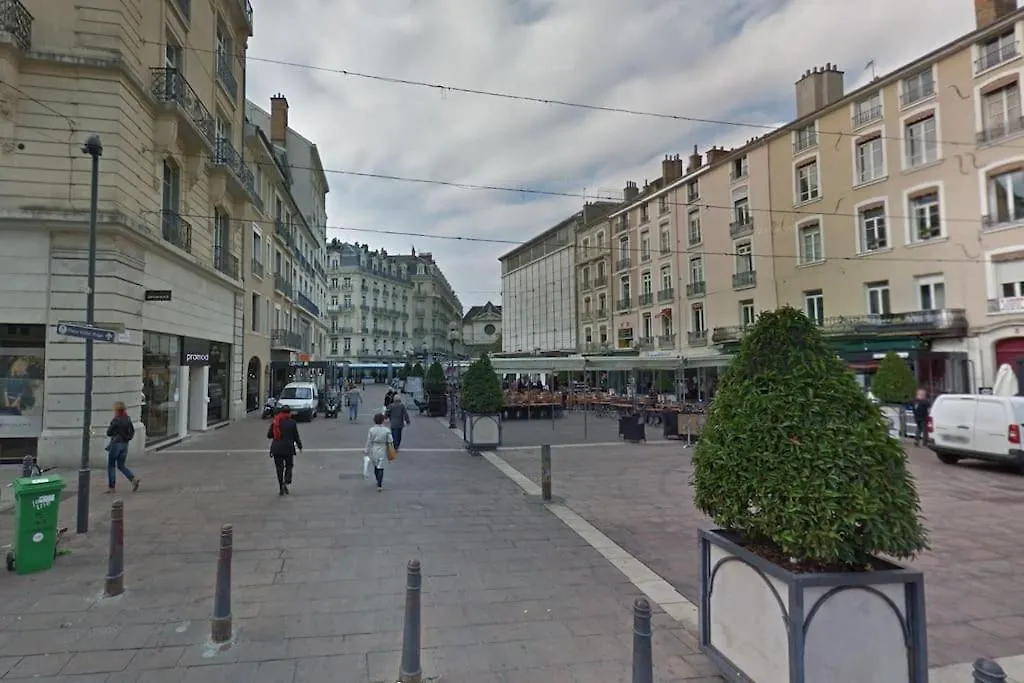 Excellent T1Bis En Hyper Centre Apartment Grenoble France